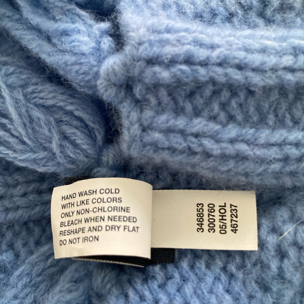 GAP SCARF - Picture 8 of 9